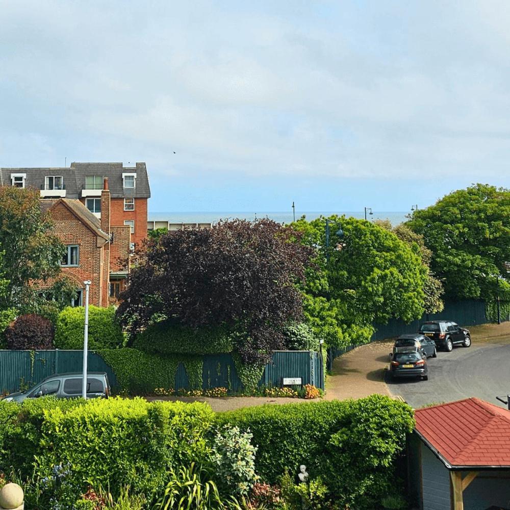 Burlington Berties Ξενοδοχείο Sheringham Δωμάτιο φωτογραφία