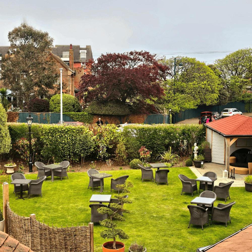 Burlington Berties Ξενοδοχείο Sheringham Δωμάτιο φωτογραφία